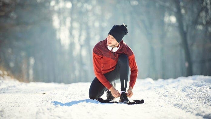 Běh v zimě,.zimní běžecký trénink, běhání v chladném počasí