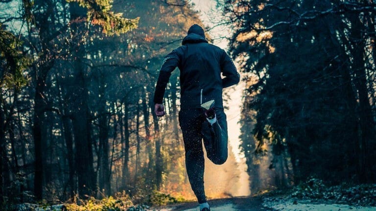 Beh podľa srdcovej frekvencie 1. epizóda – Ako si vybudovať vytrvalosť, znížiť tepovú frekvenciu a nezadýchať sa.